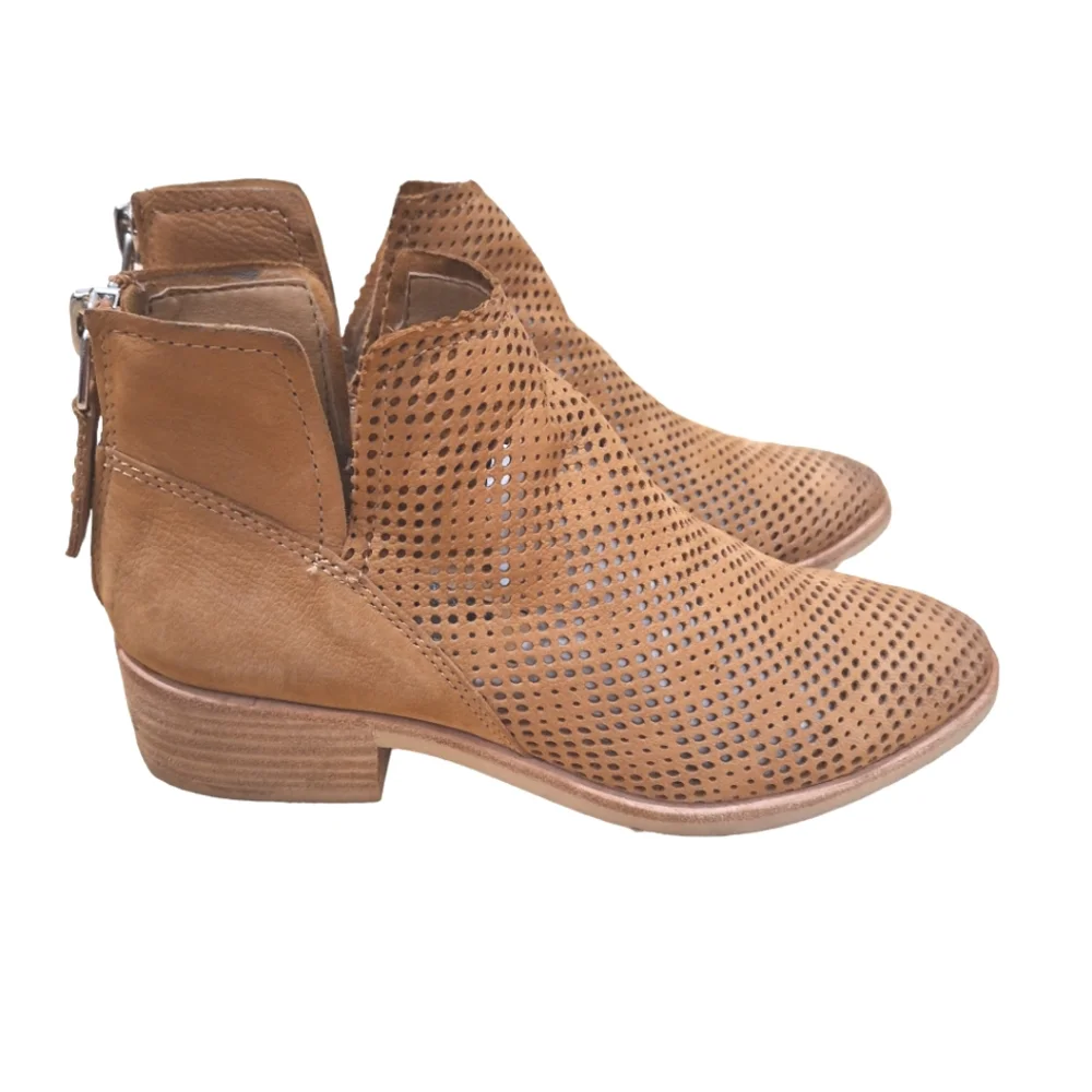 Dolce Vita Women's Tan Perforated Leather Ankle Boot Bootie Stacked Heel 7.5M